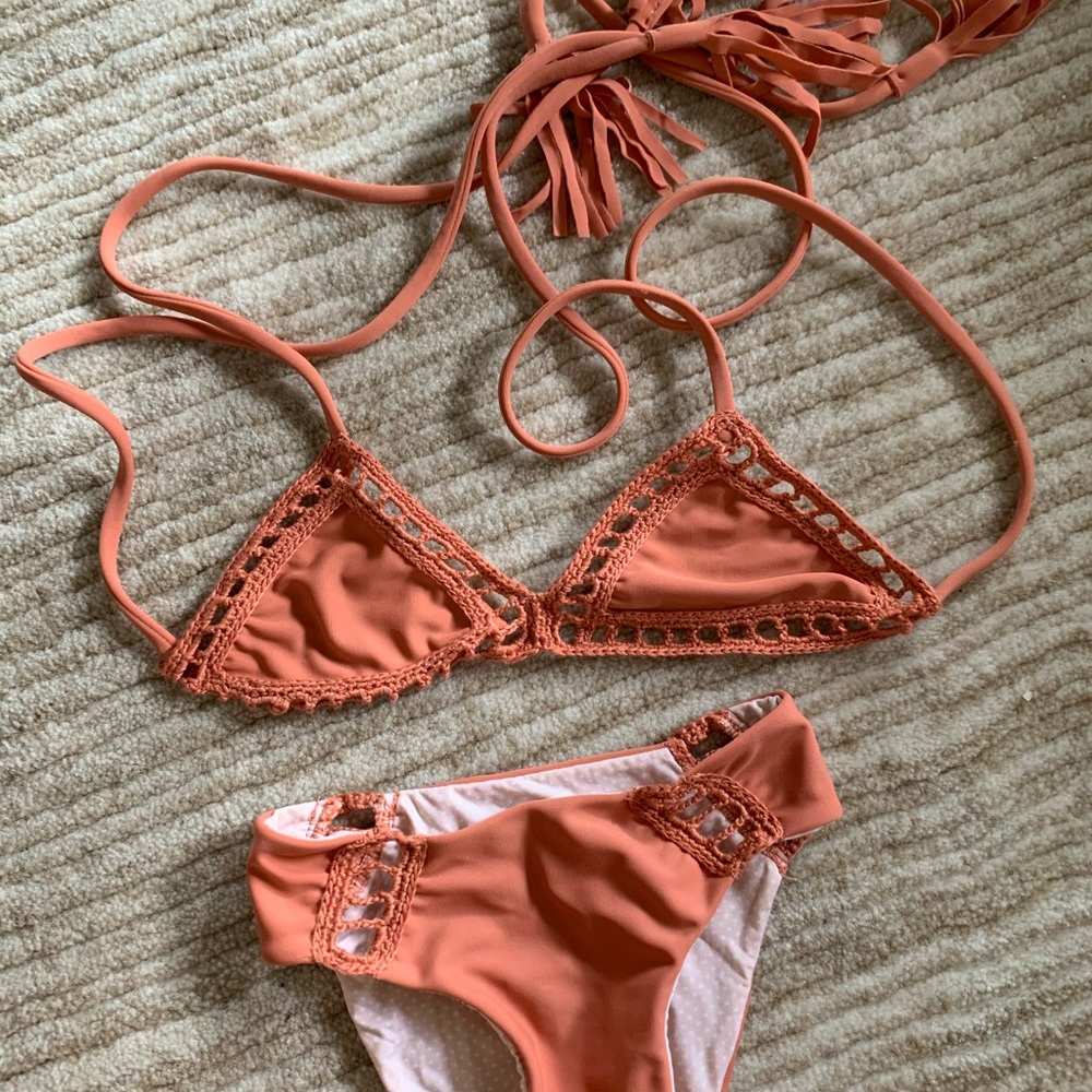 Acacia Honey Bikini Size L (4-6)